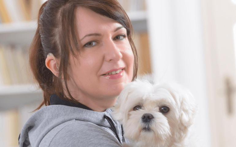 Managing Hearing Aids with Pets and Service Animals